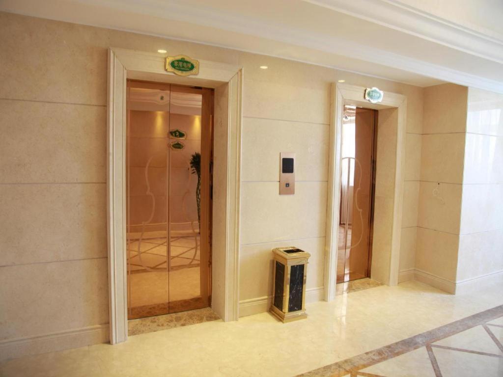 Vienna Hotel Shanghai Pudong Airport מראה חיצוני תמונה