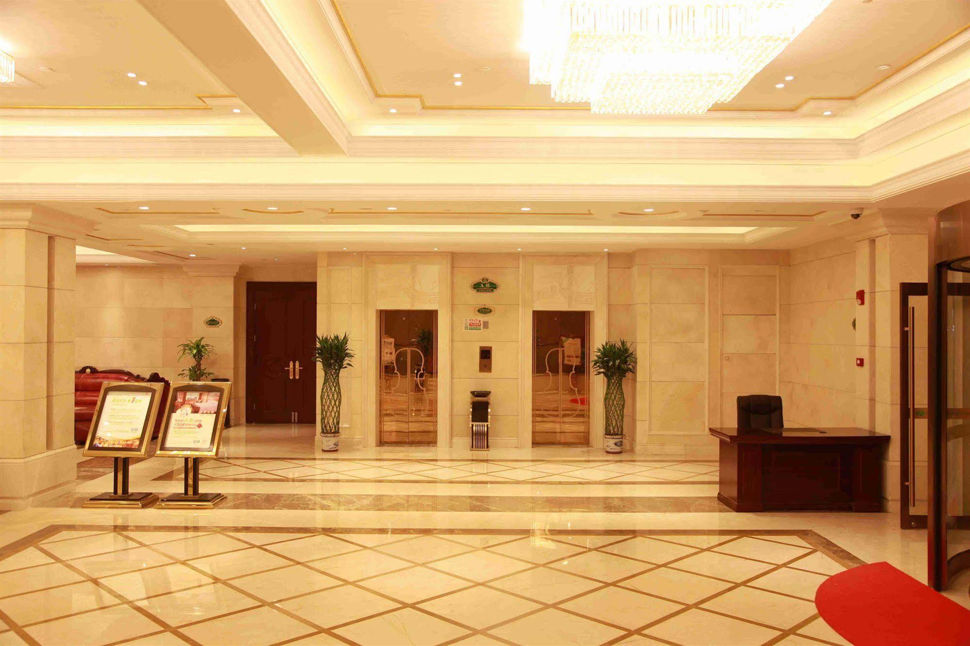 Vienna Hotel Shanghai Pudong Airport מראה חיצוני תמונה