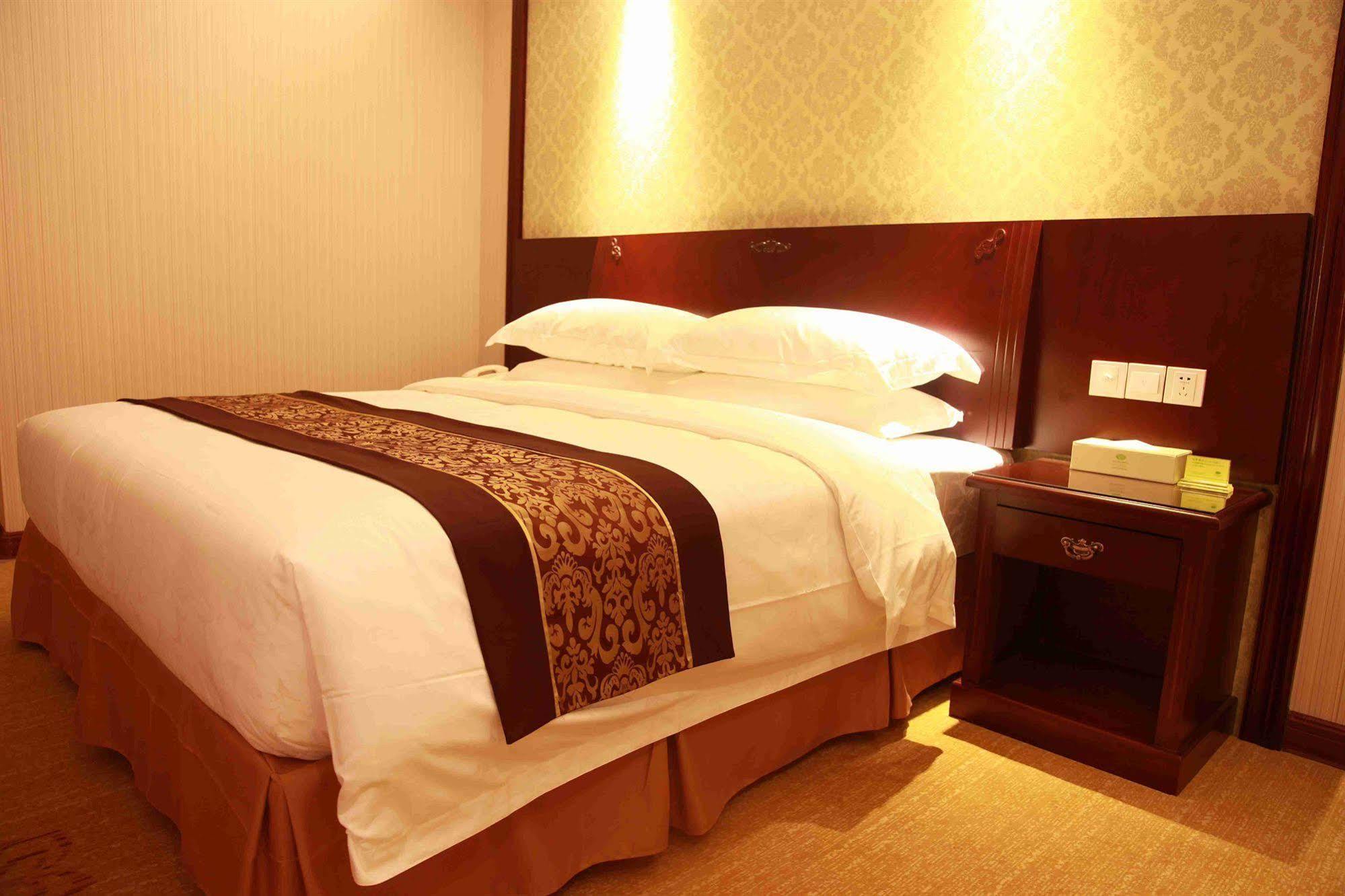 Vienna Hotel Shanghai Pudong Airport מראה חיצוני תמונה