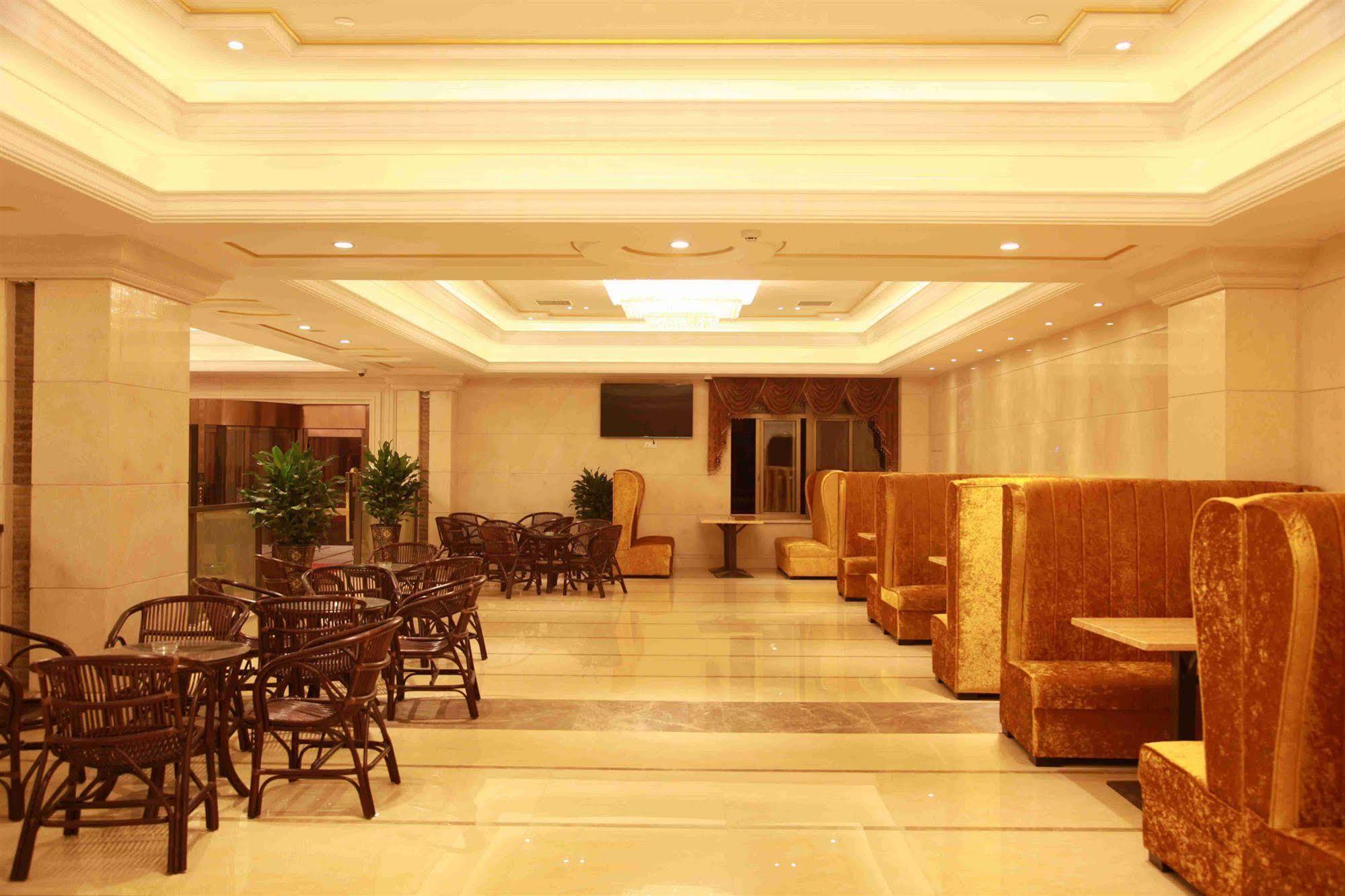 Vienna Hotel Shanghai Pudong Airport מראה חיצוני תמונה