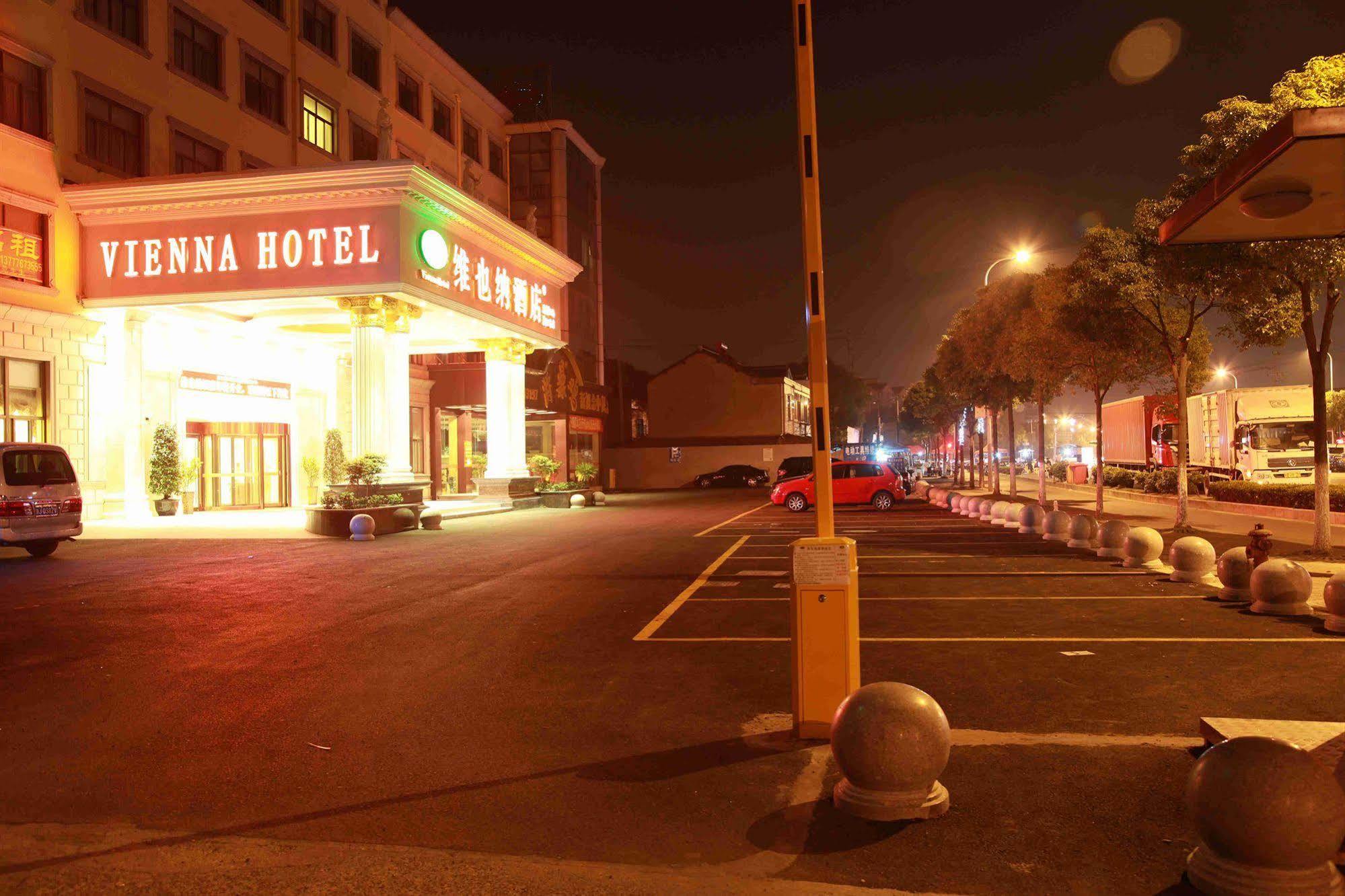 Vienna Hotel Shanghai Pudong Airport מראה חיצוני תמונה